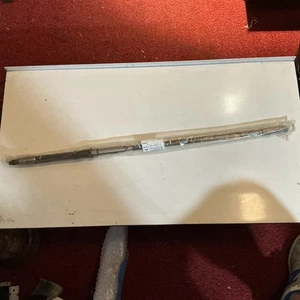 Tohatsu Genuine Part 346-64301-5  Drive shaft -NOS - Picture 1 of 4