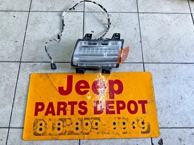 Jeep Wrangler JL JLU 2018-2024 conductor izquierdo LED luz intermitente OEM 55112885AF Foto 1 de 4