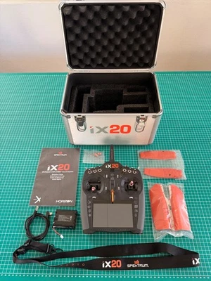Spektrum iX20 Sender "SPMR20100EU" Fernsteuerung + Extra Senderakku und Koffer - Bild 1 von 4