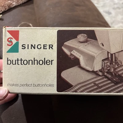 Caja manual Singer Buttonholer 489510 6 cámaras SIM 4561 Foto 1 de 4