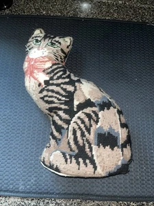 Vintage Needle Treasures Crafty Critters Curtis Cat Needlepoint Doorstop - Picture 1 of 5