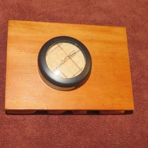 Mac Golden Crown Eyeshadow Tartan Tale Collection LE Limited Edition DISC! - Picture 1 of 3
