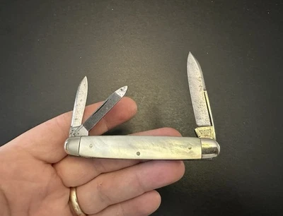 Vintage, Ulster Knife Co., MOP Whittler Pocket Knife - USA - Image 1 of 4