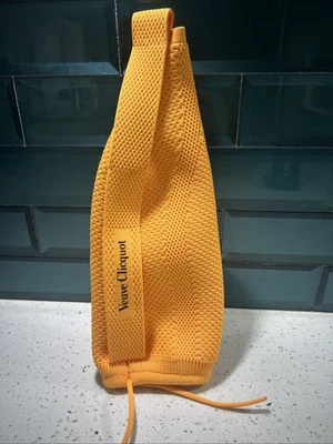 Bolso de Mano VEUVE CLICQUOT CHAMPAGNE Chaqueta de Hielo Aislada Enfriador Foto 1 de 4