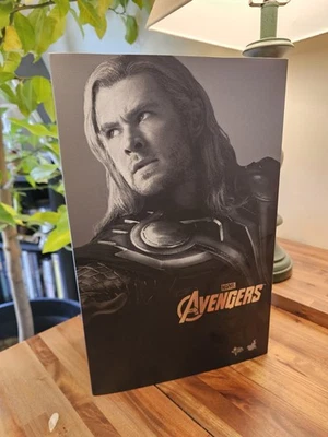Figura Hot Toys The Avengers Thor escala 1/6 Marvel MMS175 Foto 1 de 4