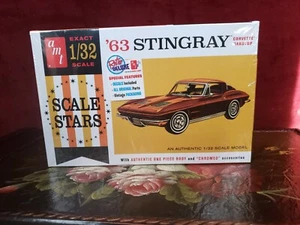 Model Kit 1963 Chevrolet Corvette Stingray Hardtop Scale Stars 1/32 Skill 2 NEW - Picture 1 of 6
