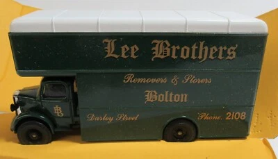 Corgi Classics Bedford Moving Van Great Britian 1/50 - Image 1 of 4
