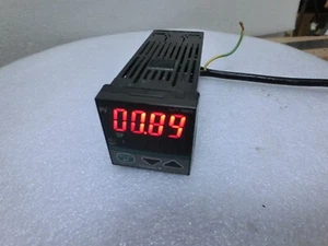 Yokogawa UT150-VN-S4 Temperature Controller,100-240Vac,Used,Kr_,96502 - Picture 1 of 8