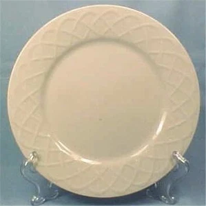 2 Oneida Picnic Salad Plates Casual Settings Stoneware White Lattice Border - Picture 1 of 3
