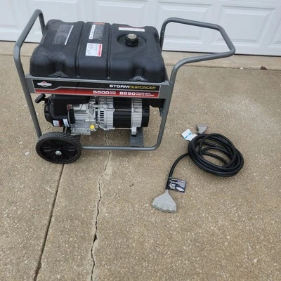 BRIGGS & STRATTON 5500 WATT STORM RESPONDER GENERATOR 8250 (EZ2003359) - Image 1 of 4