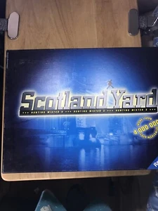 SCOTLAND YARD Board Game Strategy Hunting Mr. X Ravensburger 2004 - Picture 1 of 7