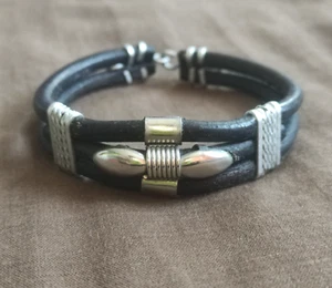 Vintage Leather Bracelet with Silver-Tone Metal Bold & Stylish Unisex Jewelry - Picture 1 of 5