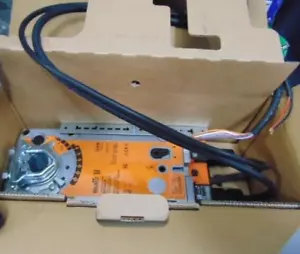BELIMO 24V DÄMPFERANTRIEB Modell: EFX24-S KOSTENLOSER VERSAND!!! - Bild 1 von 2