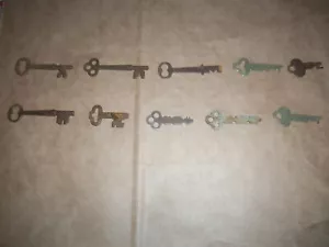 Keys Lot of 10 Vintage Antique Skeleton Keys Various, Unique Designs N/R LOOK! - Picture 1 of 2