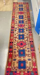 Vintage Turkish Runner Rug / Anatolian Hand-Knotted Wool / Narrow / 10ft x 2.3ft - Picture 1 of 7
