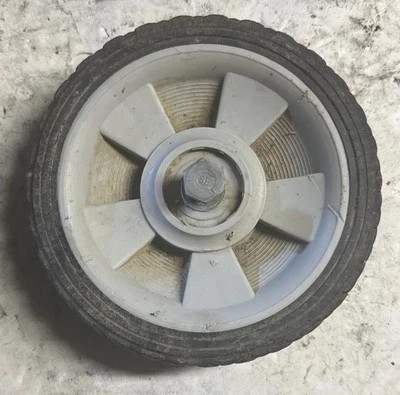 MTD WHEEL 7” 734-04063B Bin 10 - Image 1 of 3