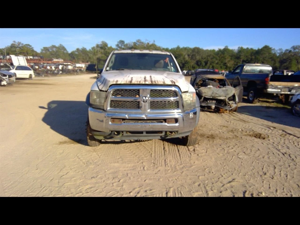 RAM5500   2014 Brake Master Cylinder 1159824 - Изображение 1 из 4