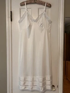 Adonna White Antron Nylon Full Slip Size 38 - Picture 1 of 5