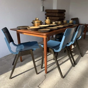 Stapelstuhl Roland Rainer Modell P7 Midcentury Design vintage Blau Holz - Bild 1 von 14