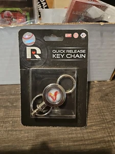 ST. LOUIS CARDINALS  Quick Release silver metal KEYCHAIN / KEYRING by Rico NIP - Picture 1 of 2