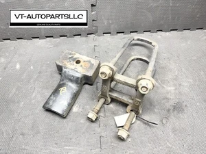 โญ๏ธ2017-2022 Ford F250 F350 Rear Left Leaf Spring Spacer Block Strap Support OEM - Picture 1 of 17