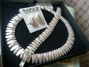 Napier versilberte "Piano" Design Halskette, Armband & Clip Ohrringe - Bild 1 von 8