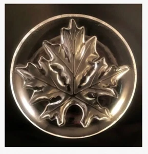 LALIQUE CRYSTAL MAPLE LEAF CENTERPIECE BOWL ORIGINAL AND VERY GOOD CONDITION - Picture 1 of 6