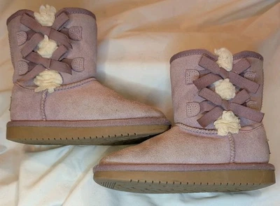 Pantalón Corto Victoria de Gamuza Violeta Púrpura Koolaburra de UGG para Niña Talla 12 Foto 1 de 4