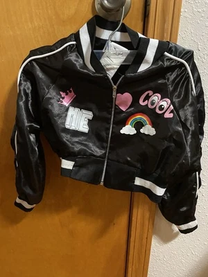 JoJo SIWA NICKELODEON NEGRO SATINADO HALLOWEEN DISFRAZ CHAQUETA BOMBER NIÑAS PEQUEÑA  Foto 1 de 4
