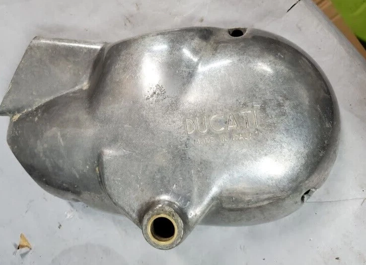 CUBIERTA LATERAL ALUMINIO MOTOR DUCATI 125 AUREA DIFERENTE A GRAN SPORT Foto 1 de 4