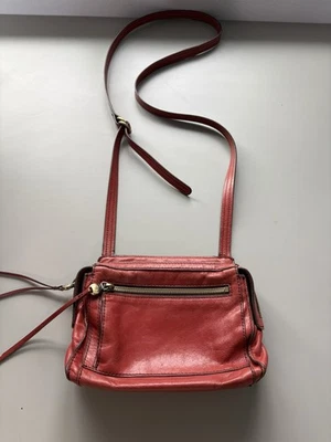 Hobo Hunter Leather Crossbody Bag Travel Casual Lightweight Bag Zip FLAWS - Image 1 of 4