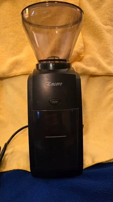 Molinillo de café con rebabas cónicas Baratza Encore - negro Foto 1 de 4