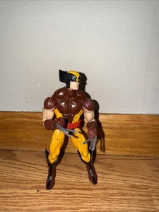 Marvel Legends Retro Wave Brown Suit Wolverine - Bild 1 von 6