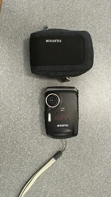 FUJIFILM Digital Camera Finepix Z33 WP 10.0MP Waterproof CCD Y2k - Image 1 of 4