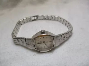 Citizen Watch Silver Toned Band Square Shaped Face Vintage - Picture 1 of 12
