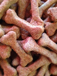 🐶The Cornish Barkery Natural Gourmet Dog Treats Cheese 🧀 Basil Bone Biscuits - Picture 1 of 6