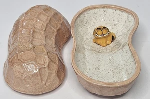 Vintage 1985 Ceramic 2 Piece Glazed Peanut with Garfield Sitting Inside 9" Long - Picture 1 of 24