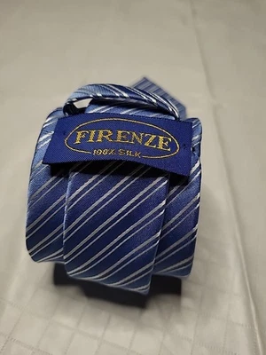 Corbata Firenze azul blanco a rayas seda delgada Foto 1 de 3