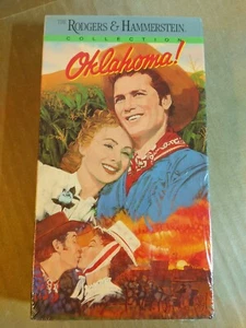 Oklahoma (VHS, 1991) Gordon MacRae + Shirley Jones + Gloria Grahame - Imagen 1 de 3