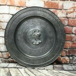 1700's Pewter Plate Ø30cm with Tudor Rose & Crown Stamped - Georgian Lady Cameo - Bild 1 von 12