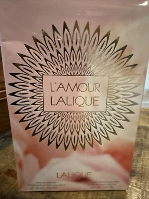Lalique Lamour Eau de Parfum Set de Regalo 30ml/1fl oz, 150ml/5fl oz Loción Corporal Foto 1 de 4