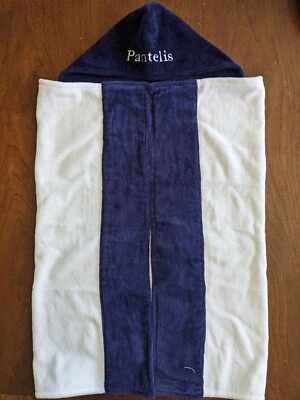 Toalla de playa con capucha Pottery Barn Kids, 100 % algodón 23"x34", blanco/azul, Pantellis Foto 1 de 3