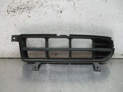 2005-2006 KIA Spectra Hatchback Lower Driver SIde Left Grille OEM-865732F000 - Imagem 1 de 4