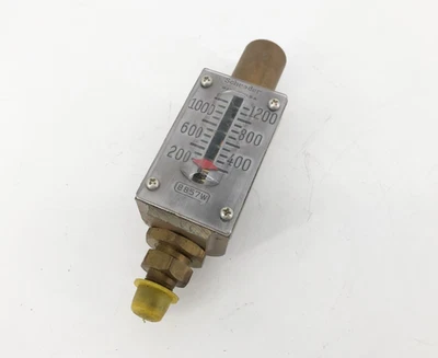 New Schrader 8857W Hydraulic Gauge Range 200-1200 PSIG - No Box - Image 1 of 4