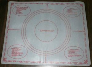 Vintage Tupperware Pastry Pie Rolling Mat 22" x 18" Rexall Drug & Chemical 1965 - Picture 1 of 5