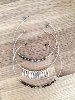 Armbänder 3er Set gold mit bunten Perlen von Accessorize - Bild 1 von 3