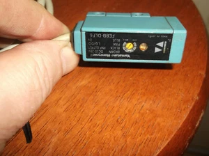 Yamatake Honeywell FE8B-DLF6 Optical sensor switch - Picture 1 of 5