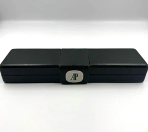 AUTHENTIC VINTAGE GREEN PRESENTATION BOX FOR AUDEMARS PIGUET WATCH - Picture 1 of 15
