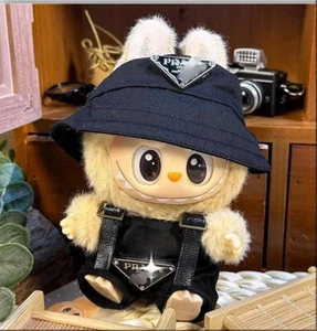 Luxus schwarzes Streetwear Outfit mit Dreieck Overall & Hut für Labubu Puppe Stoff - Bild 1 von 1