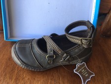 Brown Girls Shoe Sz 26 (8.5) Mary Jane Walking Shoe NIB